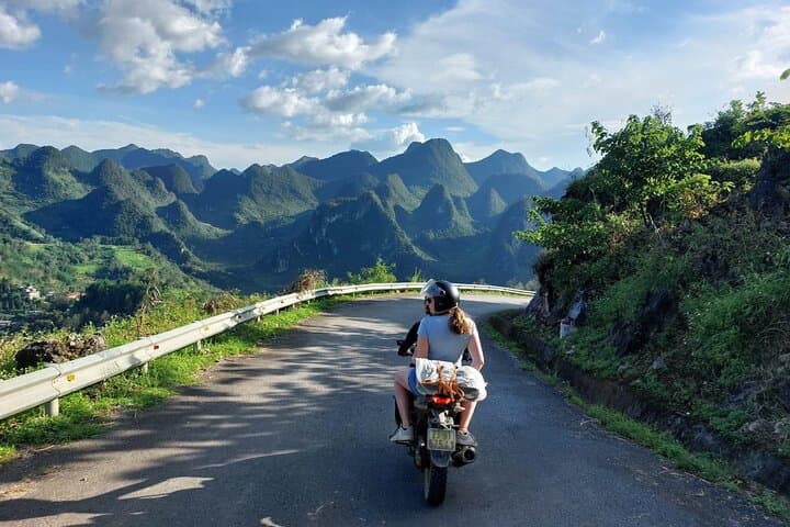 Ha Giang Loop 3-Day Easy Rider: Ma Pi Leng, Nho Que River & Homestays
