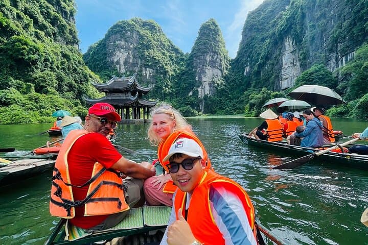 Ninh Binh 2-Day Excursion: Tam Coc, Mua Cave & Trang An from Hanoi