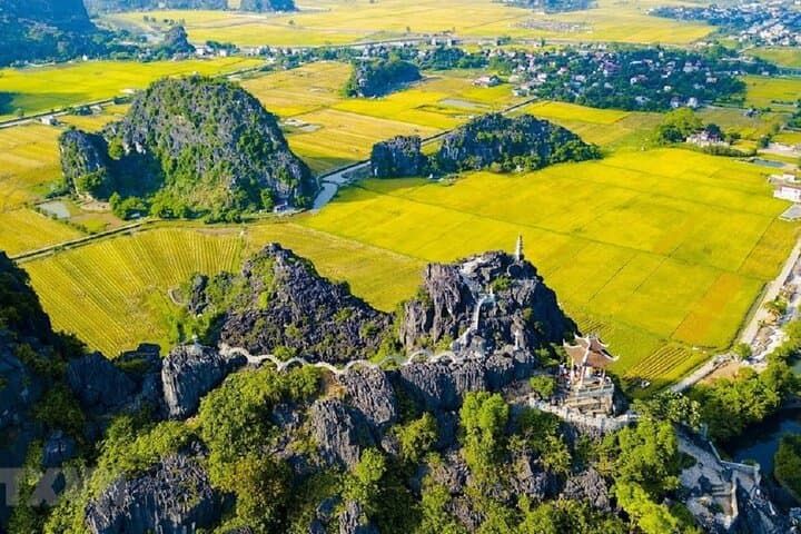 Ninh Binh 2-Day Excursion: Tam Coc, Mua Cave & Trang An from Hanoi photo 5