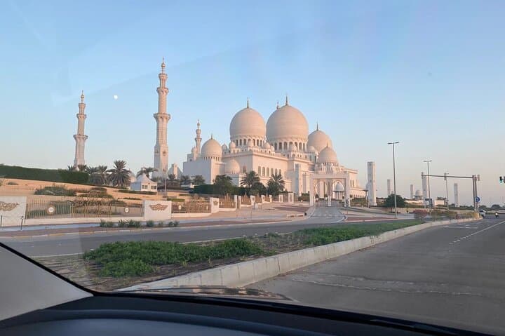 Custom Abu Dhabi Private Tours — Sheikh Zayed, Louvre & Corniche (4–5 hrs) photo 3