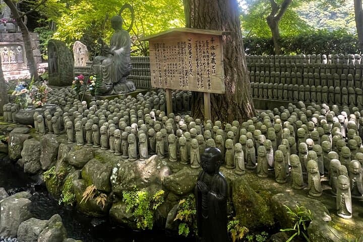 Kamakura and Enoshima Day Tour: Great Buddha, Hase-dera & Coastal Views photo 4