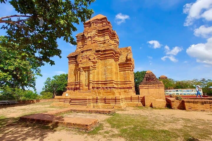 Phan Thiet Highlights: Ta Cu Mountain, Lying Buddha & Po Shanu Cham Tower Half-Day Tour photo 4