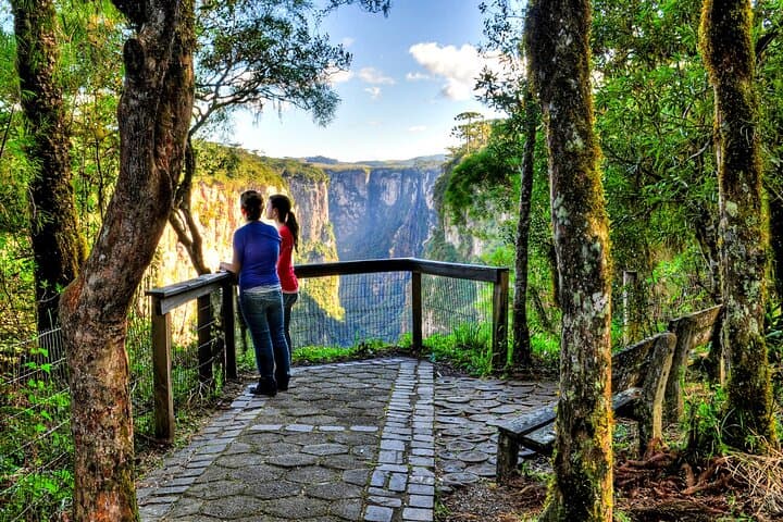 Itaimbezinho Canyon Trail and Picnic at Aparados da Serra photo 5