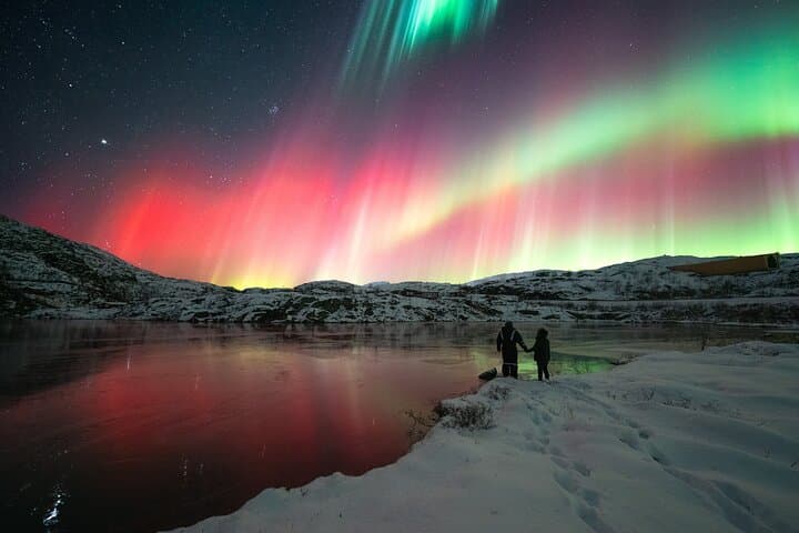 Abisko Northern Lights Photo Expedition: Nighttime Aurora Chase with Dinner photo 2