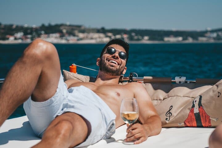 Sailing Lisbon: 2-Hour Private Luxury Catamaran on the Tagus photo 3
