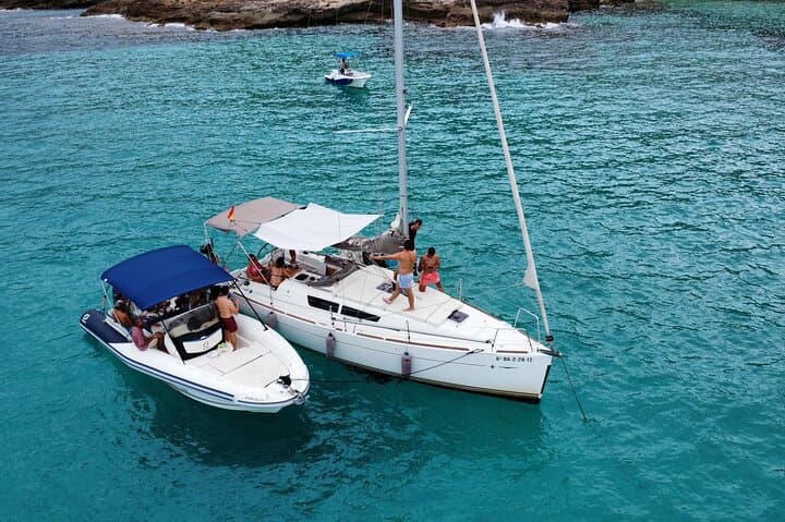 Day Sailing Palma Bay on the Horizon: Illetes, Cala Vella & Snorkel photo 2