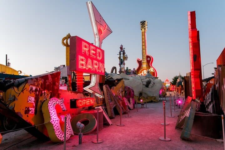 Exploring The Neon Museum Las Vegas: Boneyard Signs, Timed Admission & Visitor Tips photo 4