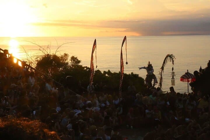 Uluwatu Sunset & Kecak Fire Dance with Jimbaran Seafood Dinner photo 4