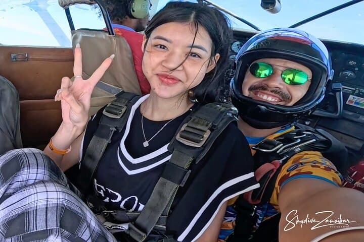 Tandem Skydive Over Zanzibar: 10,000-ft Jump to Kendwa Beach photo 3