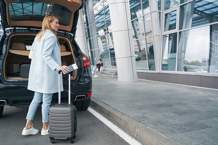 Casablanca to Marrakech Private Transfer: Comfortable 3-Hour Luxury Ride photo 4