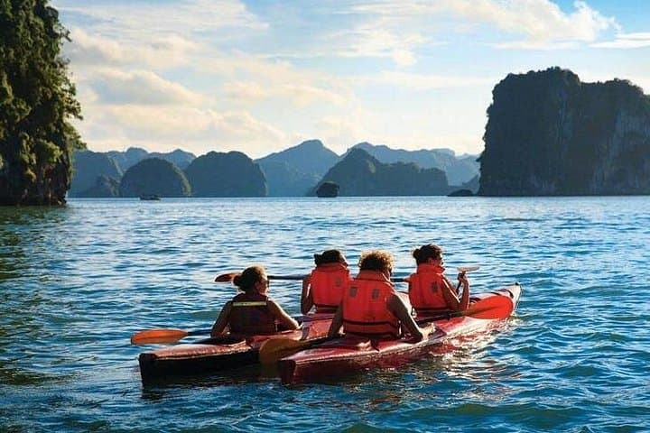 2-Day Hanoi to Bai Tu Long Bay & Ninh Binh Tour — Kayak, Mua Cave View & Trang An Boat Trip