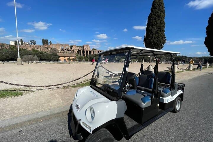 Explore Rome’s Highlights by Golf Cart: 3-Hour Small-Group City Tour photo 3