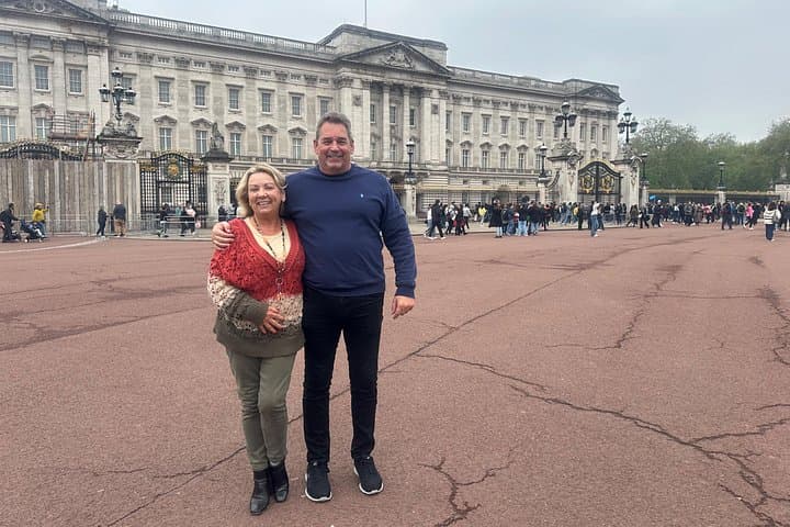 Black Cab Changing of the Guard Tour with Hotel Pickup in London photo 2