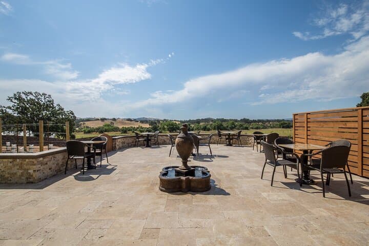 Paso Robles Sonata Red Blend Flight at Al Lago Winery — Tuscan-Style Tasting photo 2