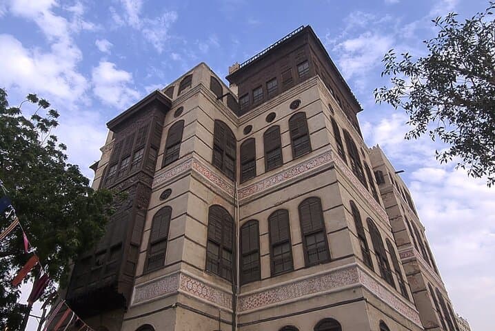 Seafront Sights and Historic Alleys: Jeddah City Tour & Al-Balad Walking Experience photo 3