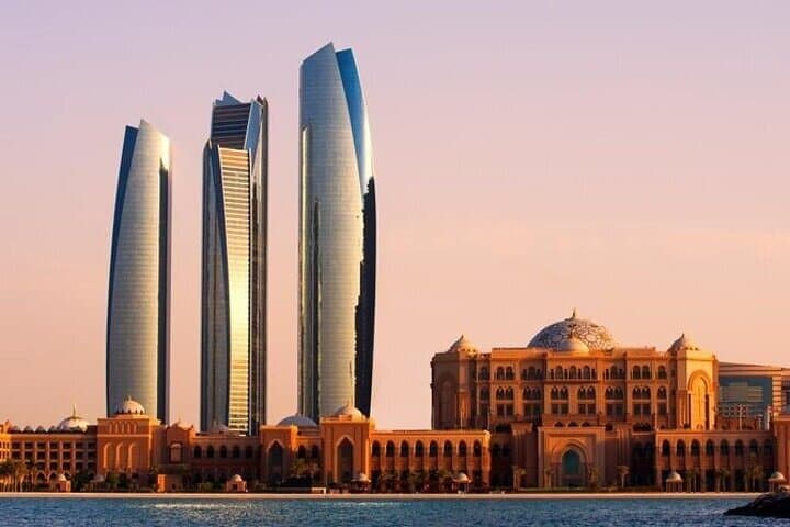 Full-Day Private Abu Dhabi Sightseeing Tour: Sheikh Zayed Mosque, Emirates Palace & Corniche photo 3