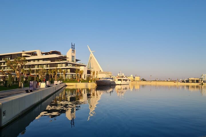 Seafront Sights and Historic Alleys: Jeddah City Tour & Al-Balad Walking Experience photo 2