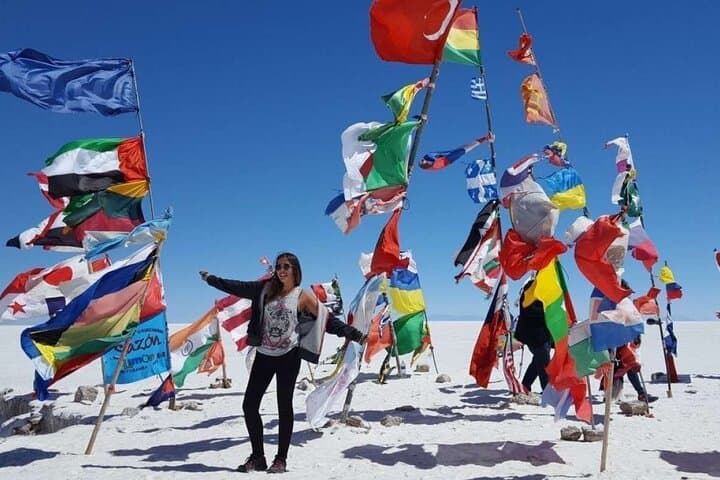 From Puno to Uyuni: A 5-Day Salt-Flat Expedition Across Lake Titicaca and Andean Landscapes photo 5