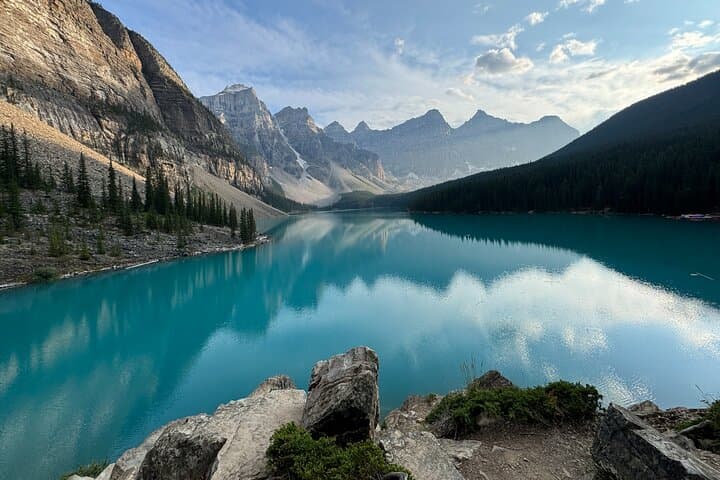 Moraine Lake and Lake Louise Shuttle from Banff: A 5‑Hour Guide to Two Iconic Rockies Lakes photo 4