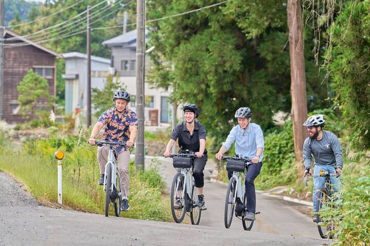 E-Bike Through Sanjo: Open Factory Cycling Tour of Tsubame-Sanjo Craftsmanship