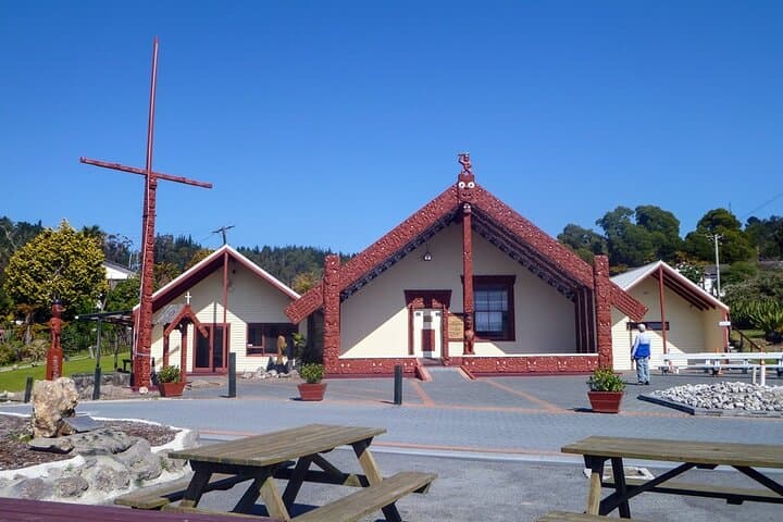 Whakarewarewa Geothermal & Māori Cultural Private Tour from Tauranga photo 2
