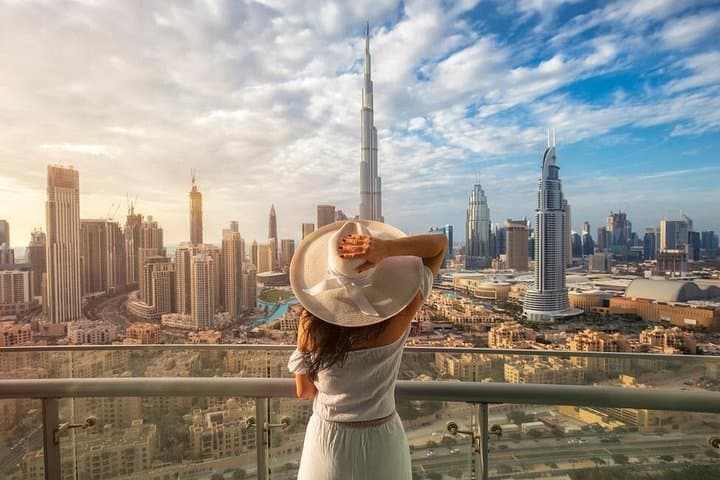 Skyline at 555m: Burj Khalifa Views & SKY Lounge Access photo 6