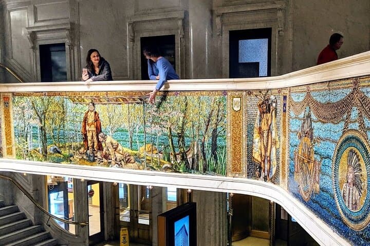 Inside Chicago's Loop: Dazzling Interiors Walking Tour Guide photo 4
