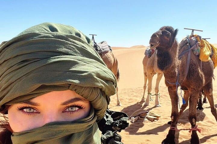 private-morning-desert-safari-dubai-dune-bashing-sandboarding photo 5