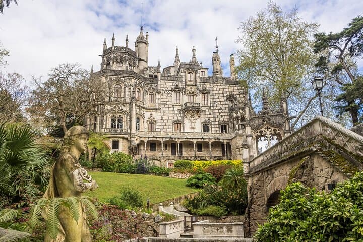 Sintra Day Tour: Palácio da Pena, Quinta da Regaleira & Cascais photo 6