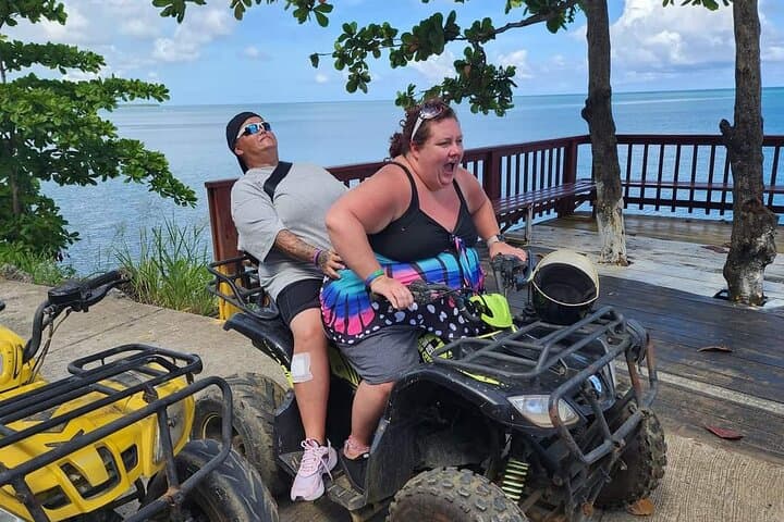 Roatán ATV and Horseback Adventure with Brandy's Key Beach Escape