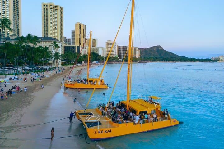 Waikiki Beach Sunset Sail on Ke Kai — 90-Minute Catamaran Cruise with Drinks photo 2