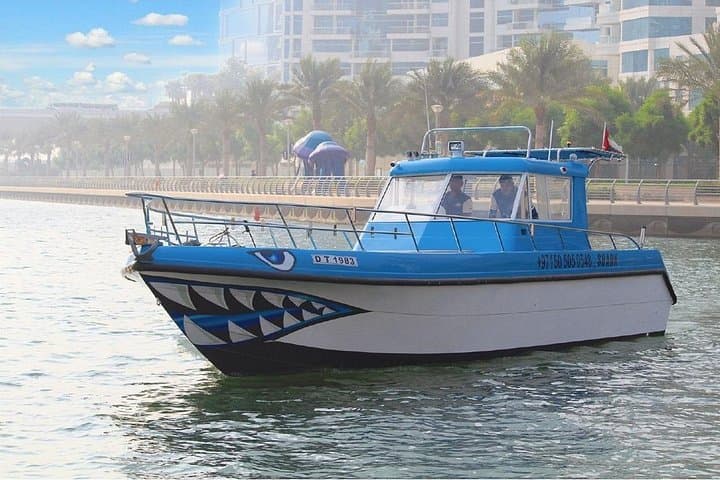 4-Hour Private Deep Sea Fishing Trip in Dubai — Catch Kingfish, Tuna & More photo 3