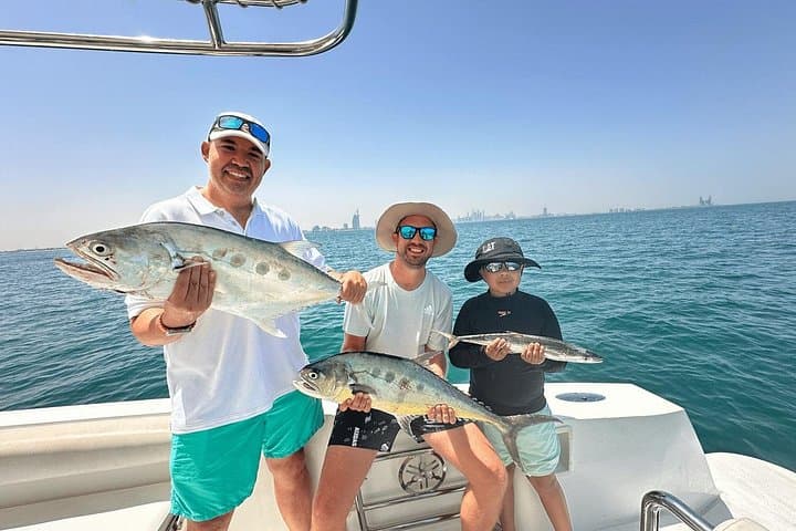 4-Hour Private Deep Sea Fishing Trip in Dubai — Catch Kingfish, Tuna & More photo 1