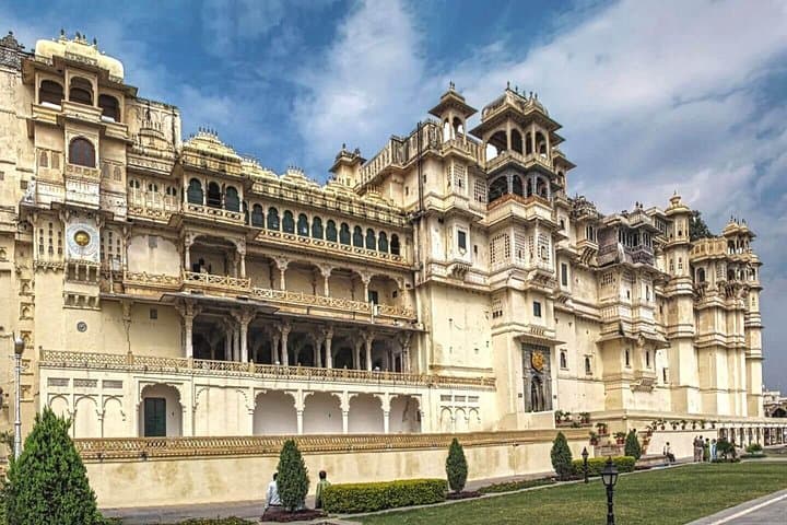 5-Day Rajasthan Circuit: Jaipur, Chittorgarh & Udaipur Cultural Tour