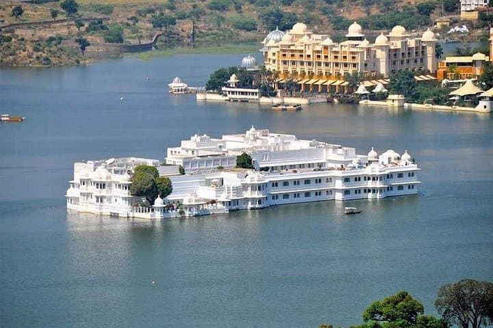 5-Day Rajasthan Circuit: Jaipur, Chittorgarh & Udaipur Cultural Tour photo 2