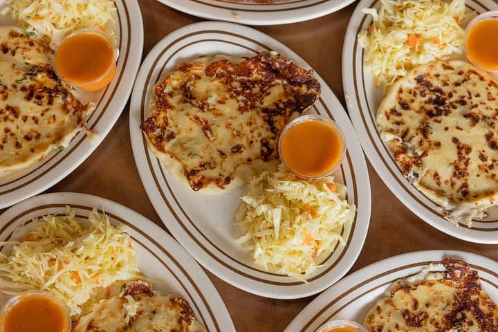 5-Course Bishop Arts & Oak Cliff Walking Food Tour in Dallas (Cocktail Package Available)
