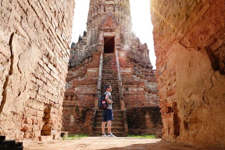 VIP Private Tour to Ayutthaya: Wat Mahathat, Bang Pa-In & Night Ruins Experience