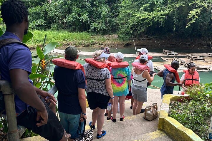 Martha Brae River Rafting: One-Hour Day Float Near Falmouth, Jamaica photo 4