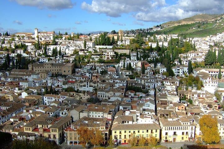 Albaicín & Sacromonte Private Walking Tour — Views, Caves and Flamenco in Granada