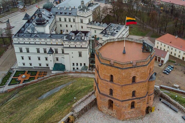 Vilnius Small-Group Morning Walking Tour: Old Town & Užupis with Local Guide