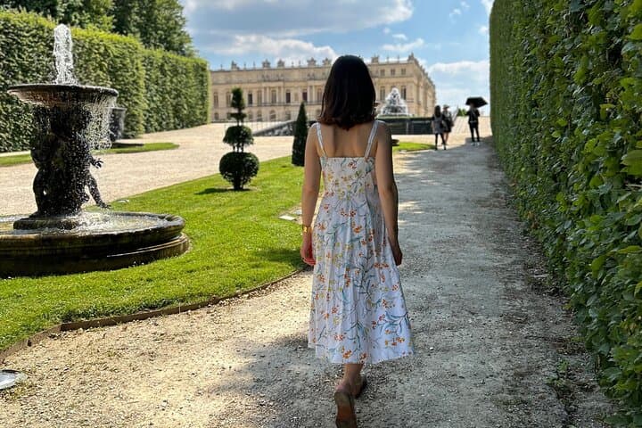 Marie-Antoinette at Versailles: Private Palace, Petit Trianon & Gardens Tour photo 2