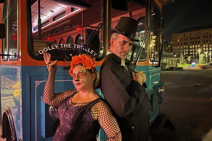 Haunted Sarasota Trolley Ghost Tour: Nighttime History & Local Ghost Stories