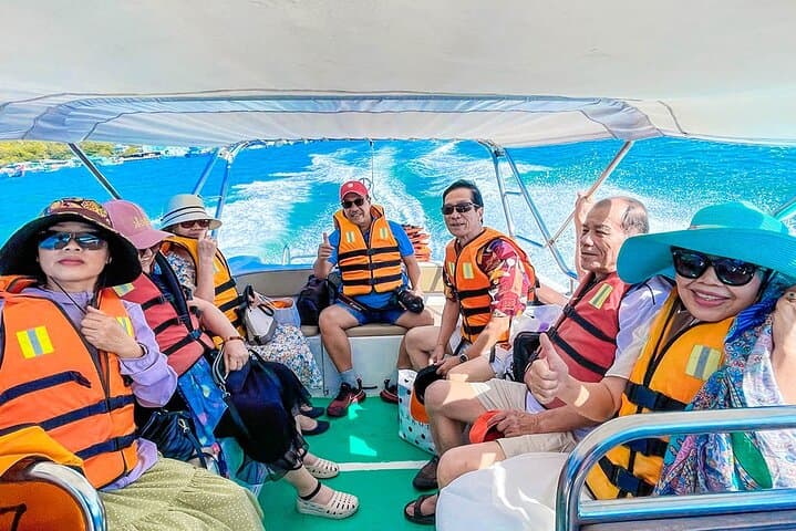 Nha Trang Mini Beach & 3-Island Adventure: Snorkel, Spa and Fishing Village Tour photo 3