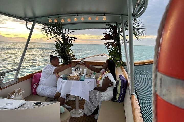 Sunset Dinner on a Polynesian Canoe: Private Romantic Bora Bora Lagoon Experience photo 5