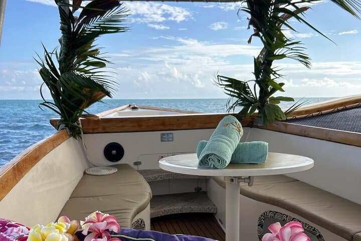 Sunset Dinner on a Polynesian Canoe: Private Romantic Bora Bora Lagoon Experience photo 6