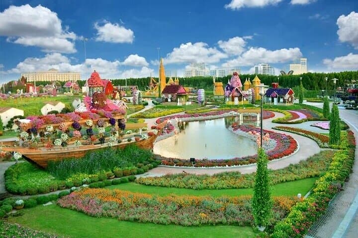 Dubai Miracle Garden & Butterfly Garden: Skip-the-Line Tickets and Visitor Guide photo 4