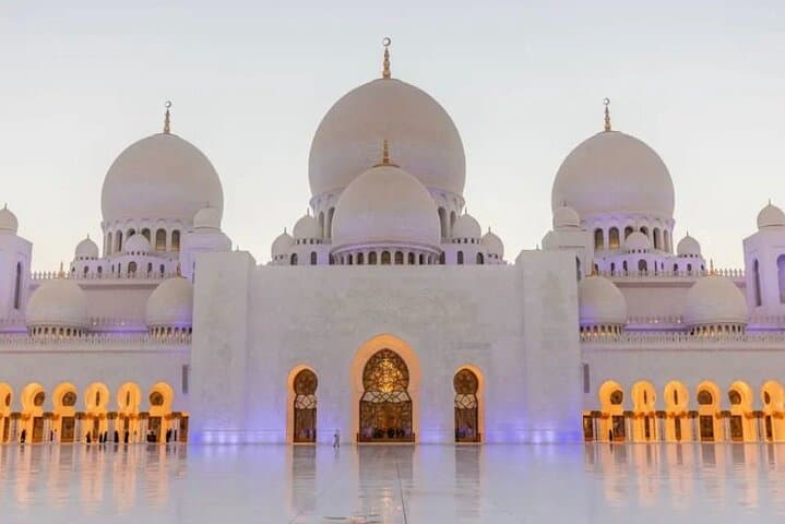 Friday Prayer at Sheikh Zayed Grand Mosque: Guided Spiritual Visit from Dubai photo 6