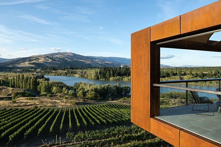 Private Central Otago Wine Tour: Full-Day Couples Tasting in Bannockburn & Gibbston photo 3