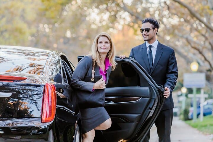 Dubai Airport Arrival Transfer — Private AC Ride to Downtown Hotels (DXB to Dubai) photo 3