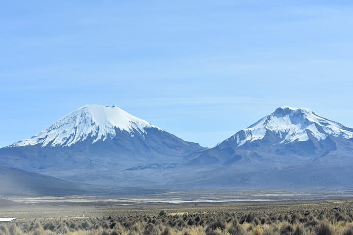 Overland Sajama to Uyuni: 5-Day Salt Flats & Andean Volcanoes Tour